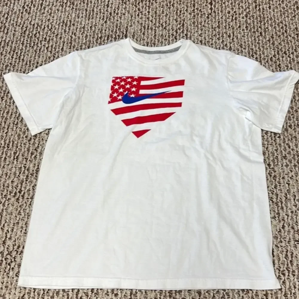 ‎Nike